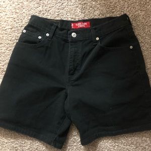 LEVI classic stretch black denim shorts